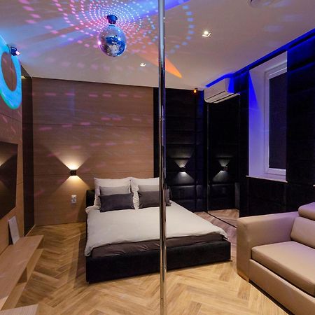 Lupoapartments Z Jacuzzi Pole Dance Leczycka 29 Klimatyzacja Parking Dostep Na Kod Łódź Exterior foto