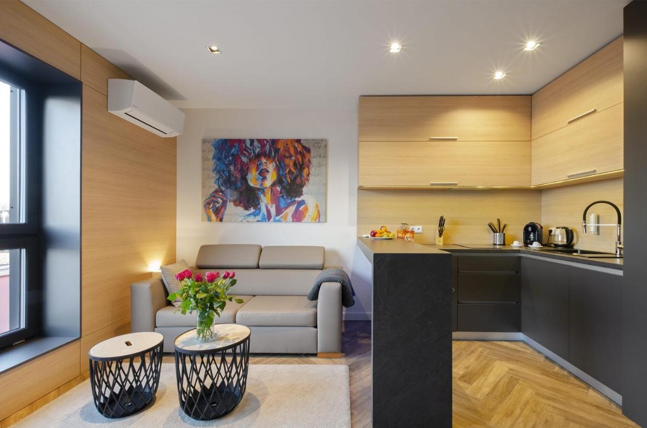 Lupoapartments Z Jacuzzi Pole Dance Leczycka 29 Klimatyzacja Parking Dostep Na Kod Łódź Exterior foto