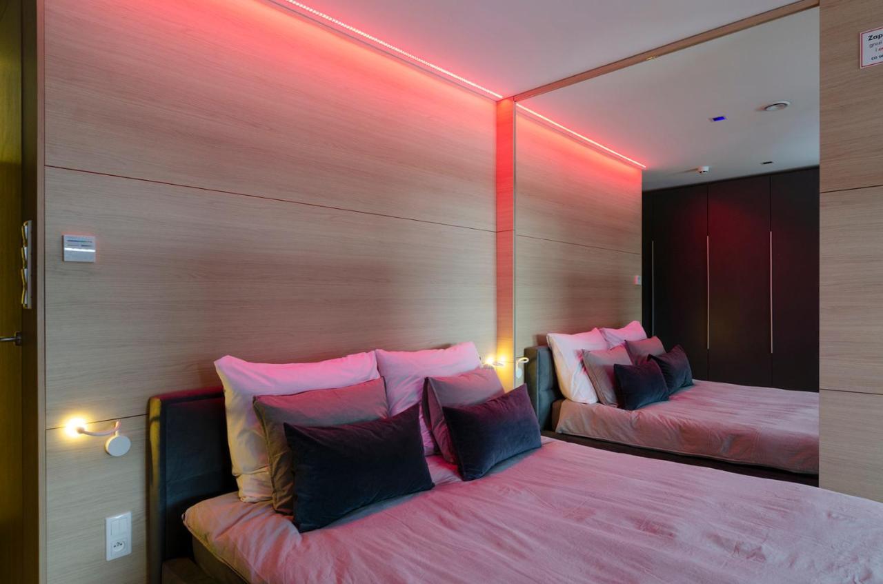 Lupoapartments Z Jacuzzi Pole Dance Leczycka 29 Klimatyzacja Parking Dostep Na Kod Łódź Habitación foto
