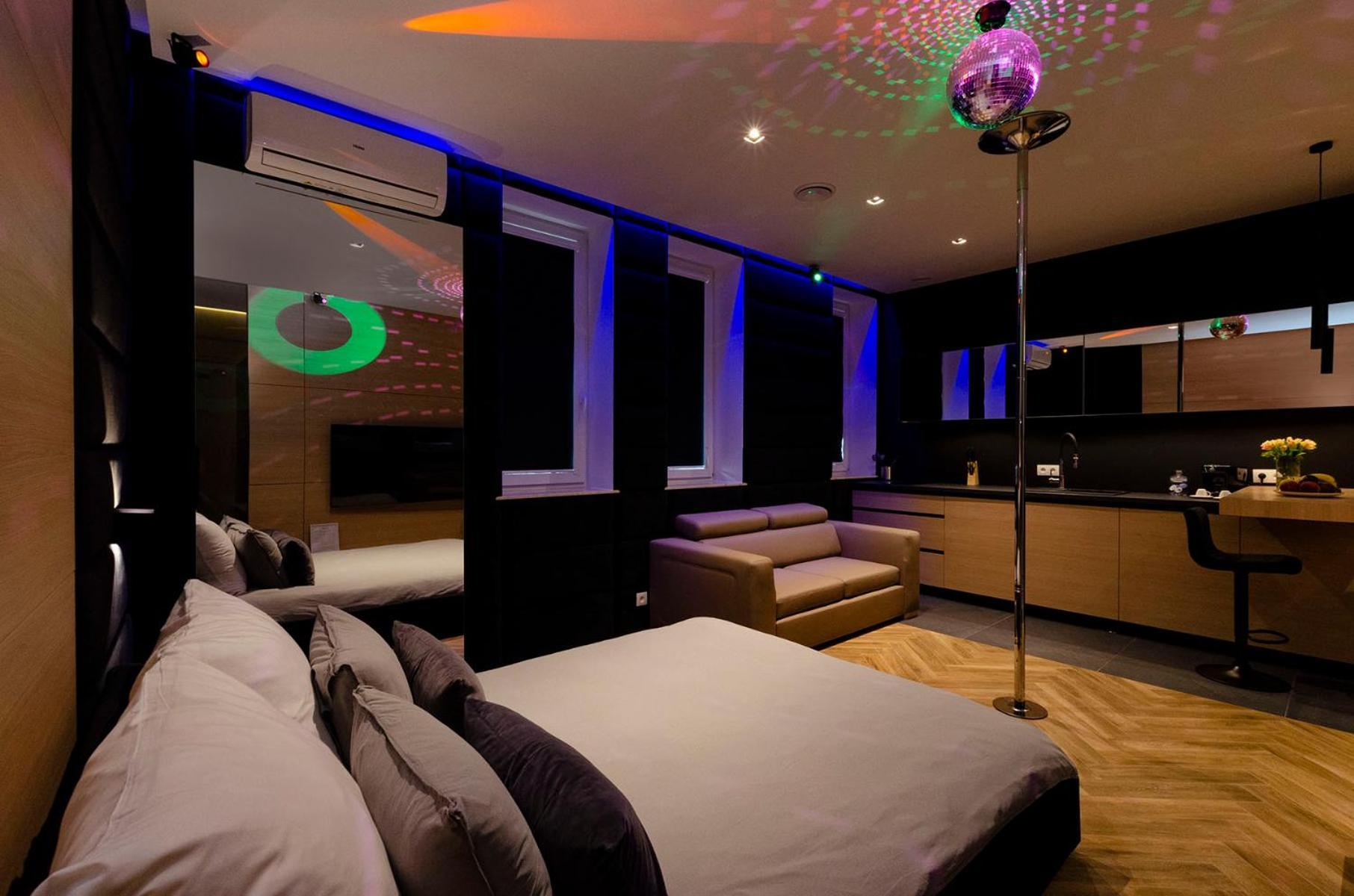 Lupoapartments Z Jacuzzi Pole Dance Leczycka 29 Klimatyzacja Parking Dostep Na Kod Łódź Habitación foto