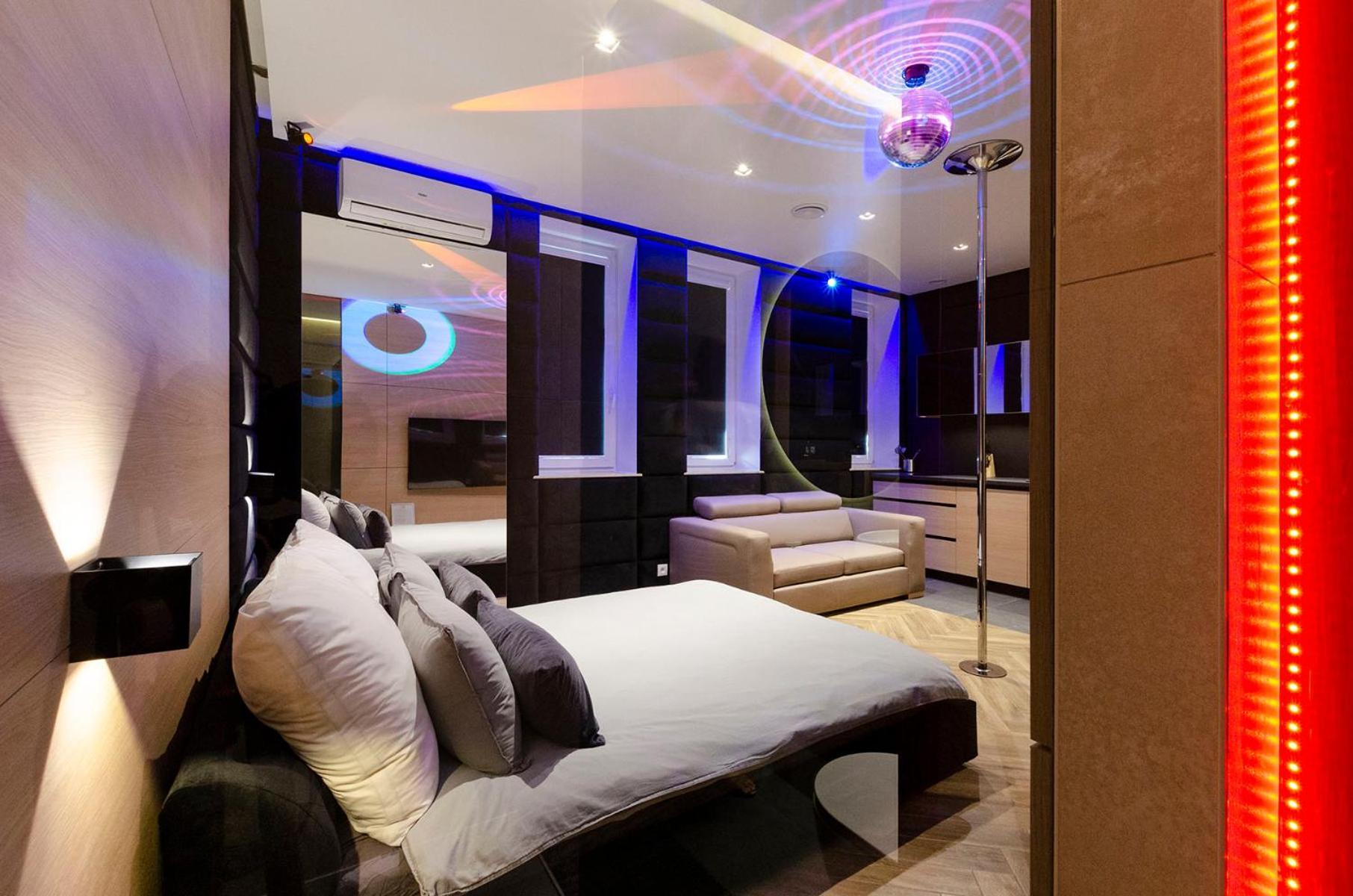 Lupoapartments Z Jacuzzi Pole Dance Leczycka 29 Klimatyzacja Parking Dostep Na Kod Łódź Habitación foto