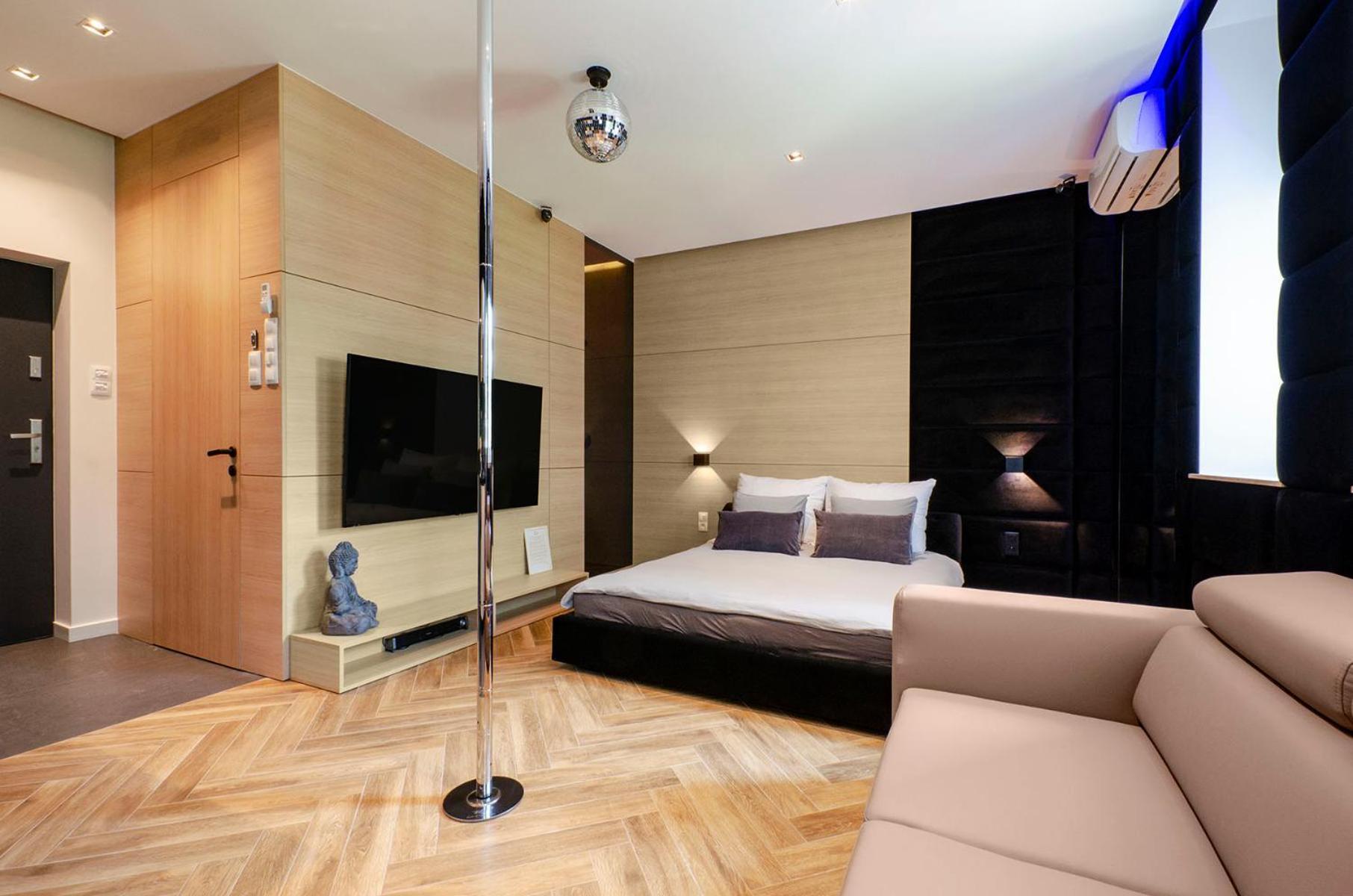 Lupoapartments Z Jacuzzi Pole Dance Leczycka 29 Klimatyzacja Parking Dostep Na Kod Łódź Habitación foto