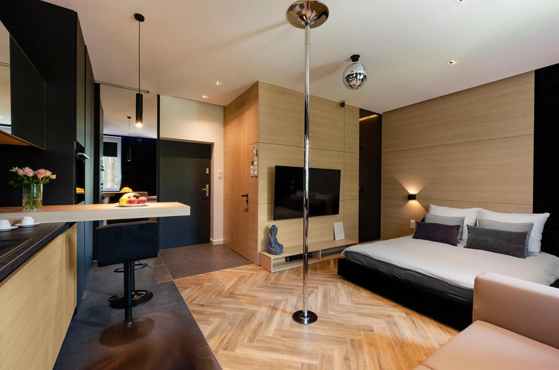 Lupoapartments Z Jacuzzi Pole Dance Leczycka 29 Klimatyzacja Parking Dostep Na Kod Łódź Habitación foto